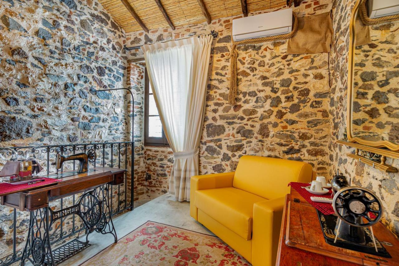 Albergo Diffuso Mannois オロゼーイ エクステリア 写真