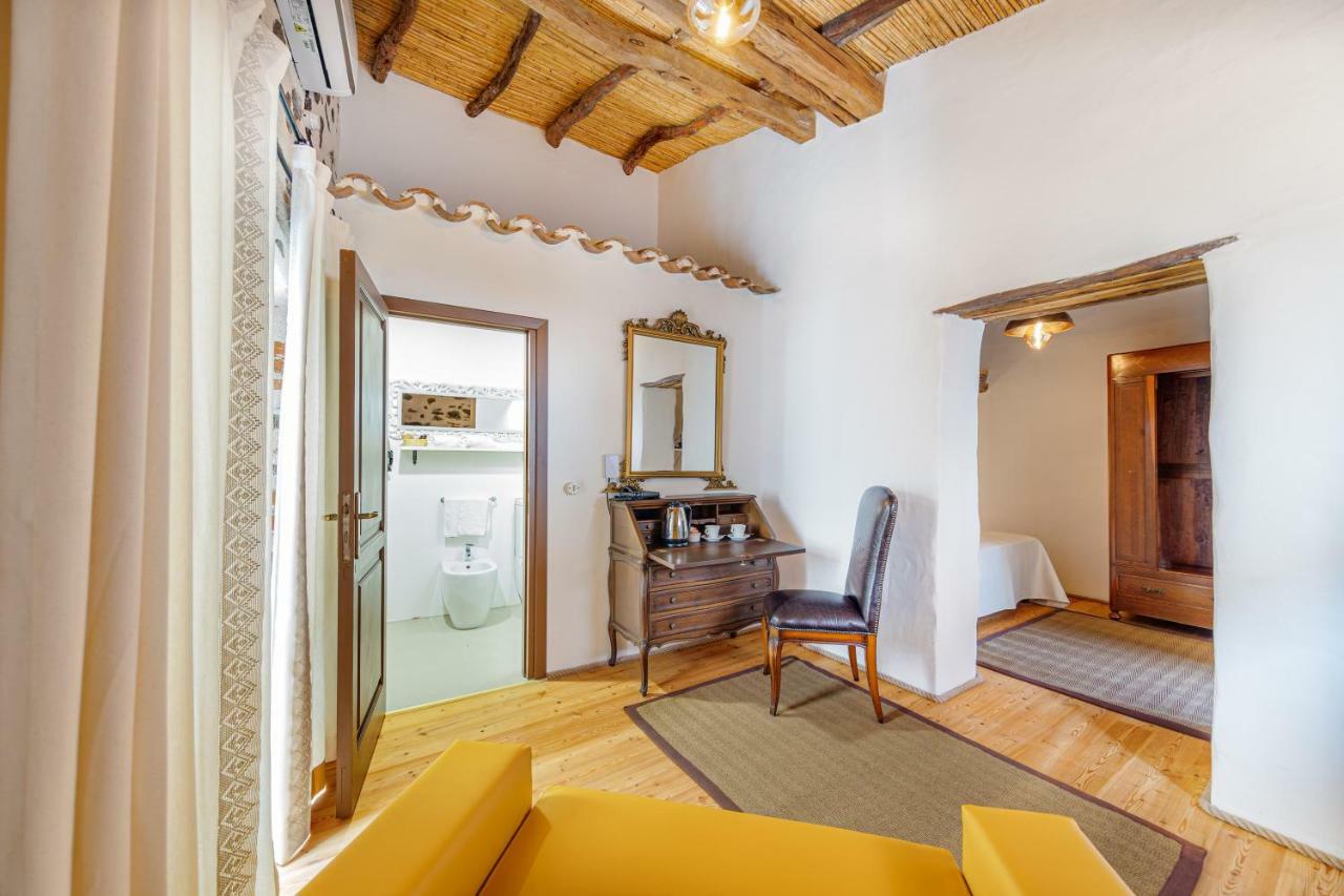 Albergo Diffuso Mannois オロゼーイ エクステリア 写真