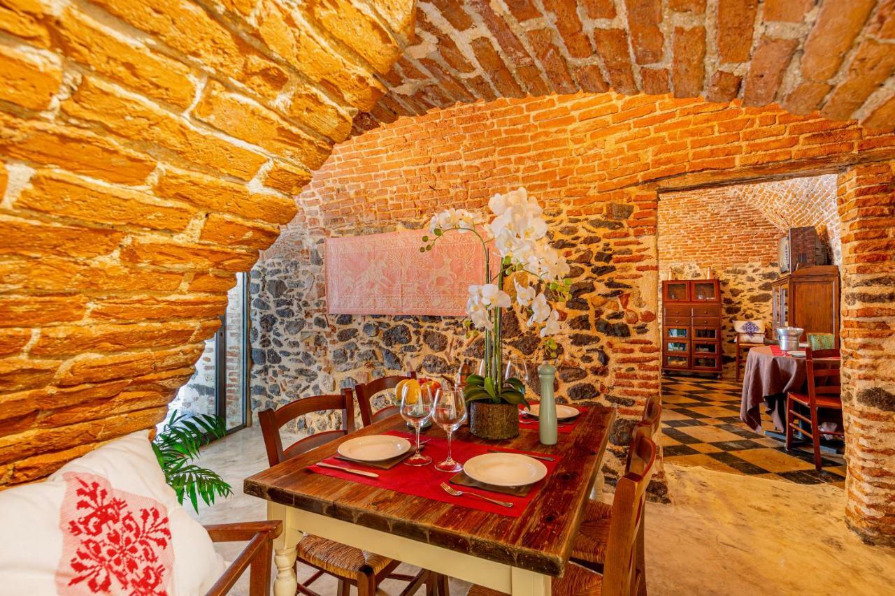 Albergo Diffuso Mannois オロゼーイ エクステリア 写真